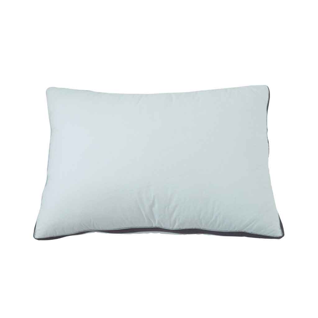 Almohada blanca estándar rectangular de plumas