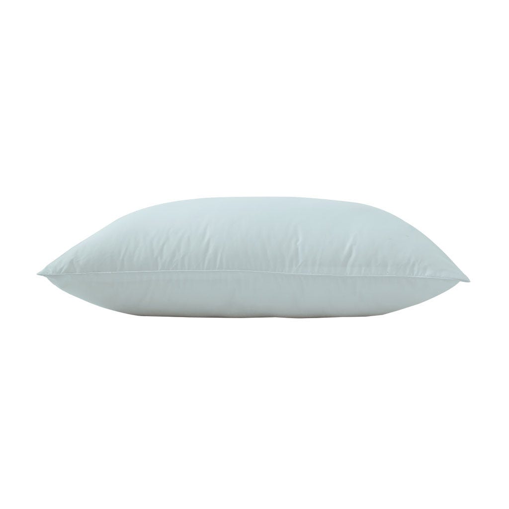 Almohada blanca estándar rectangular de microfibra