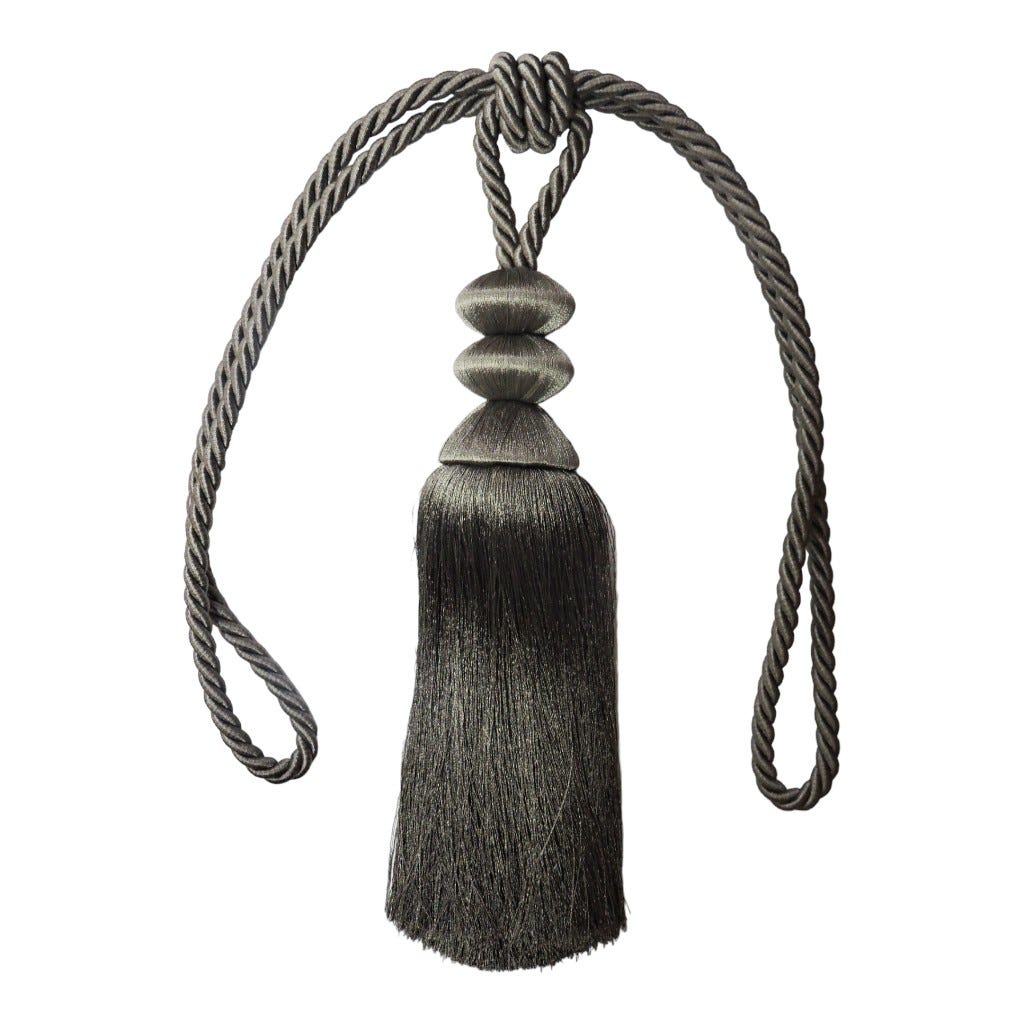 Borla De Cortina Gris Oscuro 67Cm